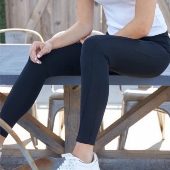Spanx‎ Assets Black High Waist Pull On Activewear Leggings Size S pointe shaping - Picture 1 of 15